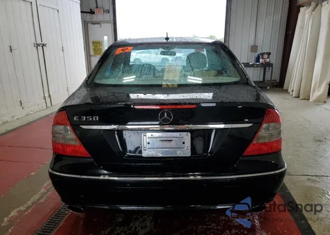 2008 Mercedes-Benz E 350 z USA, uszkodzony, nr VIN WDBUF56X18B215516